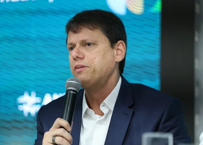 Tarcísio de Freitas