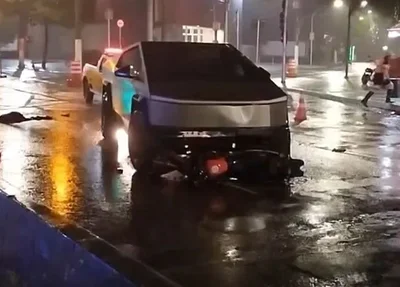 Tesla se envolve em acidente