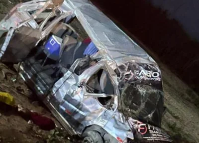 Van ficou completamente destruída após acidente na PI 141