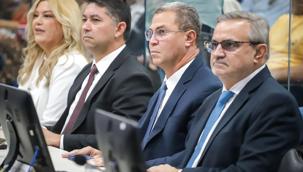 Vereadores presentes na Câmara