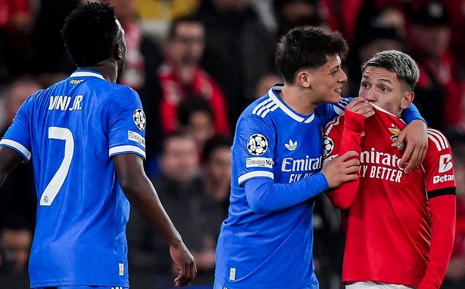 Vinicius Júnior é vitima de racismo em jogo contra o Benfica
