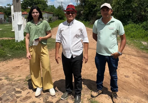 Abdoral Melo anuncia pavimentação em ruas