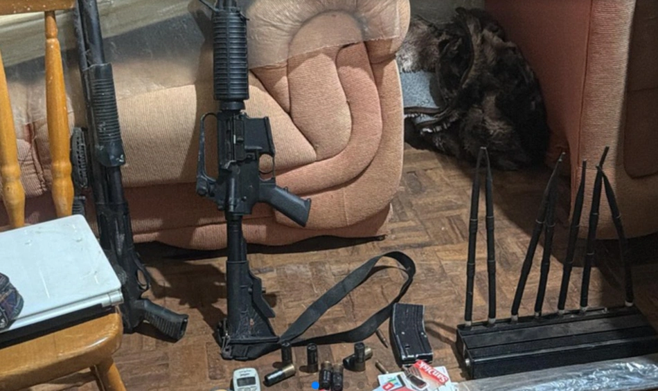Armas de grosso calibre apreendidas durante a operação da PF em 15 estados da federação