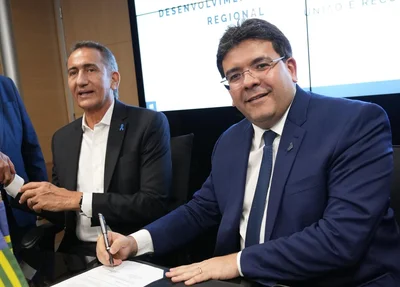 Assinatura do contrato para execução da obra de uma nova adutora