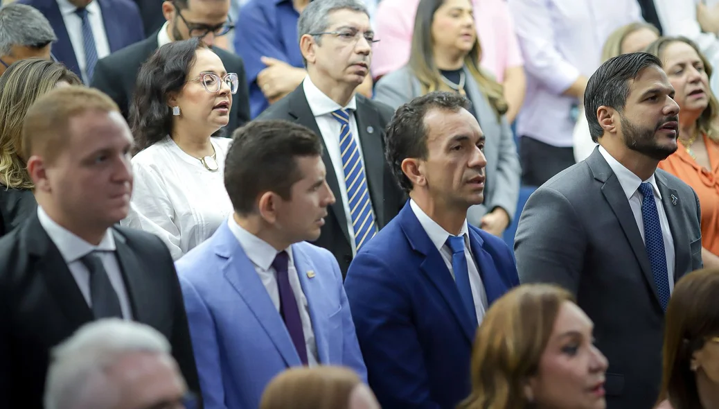 Autoridades no evento