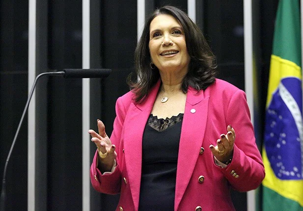 Bia Kicis, deputada federal