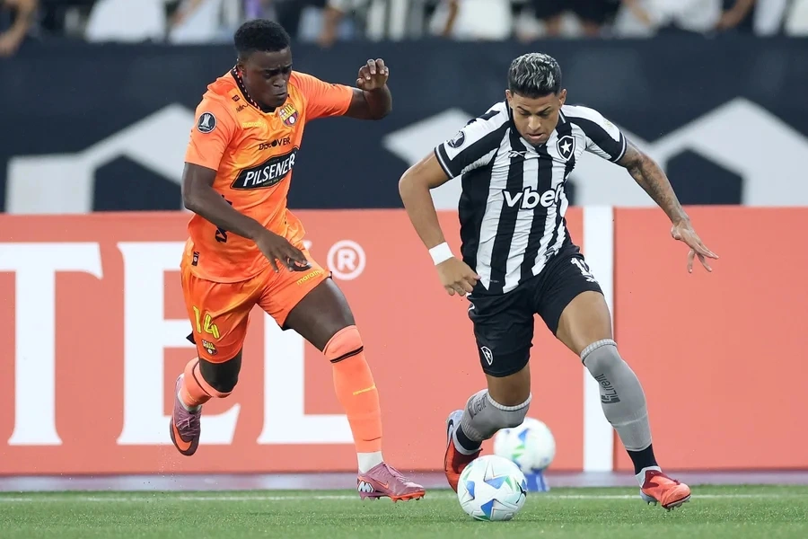 Botafogo perde para o Barcelona-EQU em casa e é eliminado da Libertadores