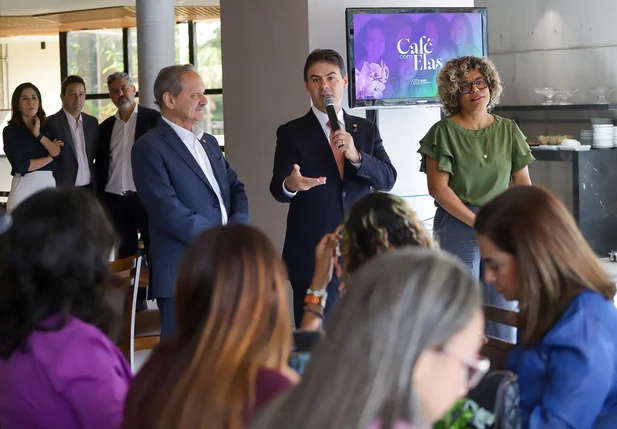 Café com Elas na Alepi