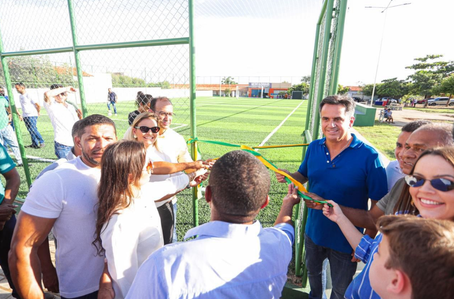 Ciro Nogueira inaugura campo e destina mais de R$ 2,8 milhões para São José do Peixe