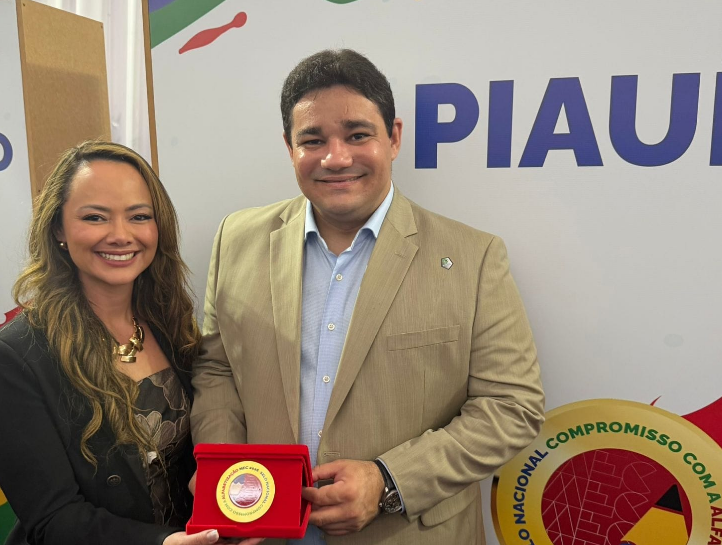 Cocal conquista Selo Ouro na alfabetização e celebra avanço histórico na educação
