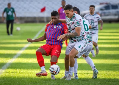 Confronto entre Fluminense-PI e Piauí