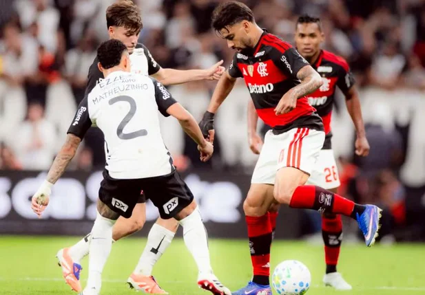 Corinthians e Flamengo empatam no Brasileirão