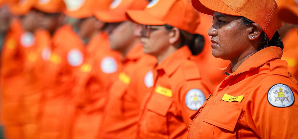 Corpo de Bombeiros participou do desfile