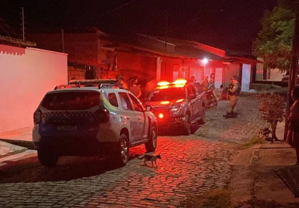 Crime ocorreu na Rua Alcides Gramiosa, no bairro Cidade Jardim