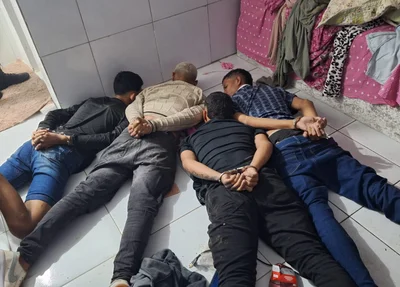 Criminosos que assaltaram motorista de aplicativo