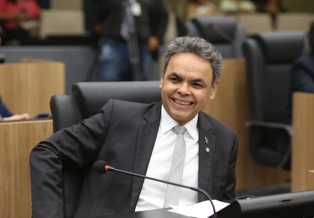 Deputado Dr. Gil Carlos