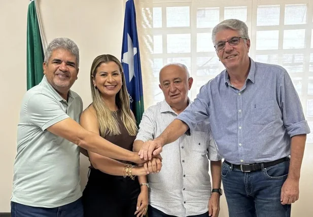 Deputado federal Júlio César conta com o apoio de 16 dos 19 prefeitos da região