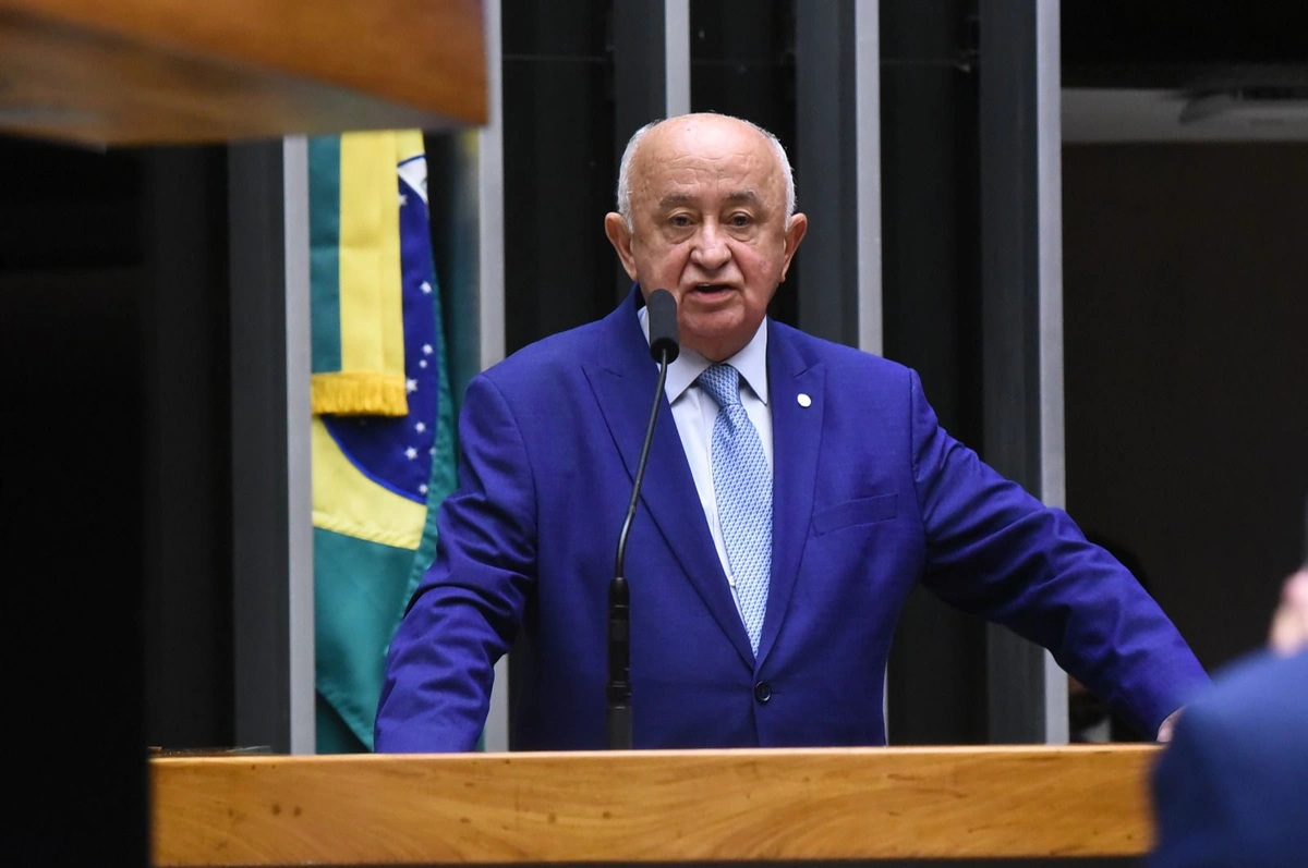 Deputado federal Júlio César