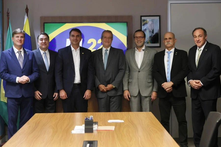 Deputados migram para o PL na abertura da janela partidária