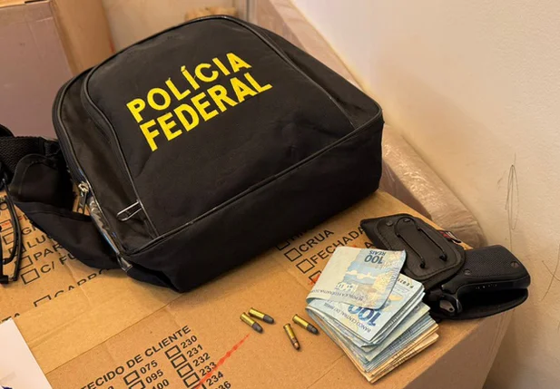 Dinheiro apreendido pela PF durante operação deflagrada em 15 estados da federação