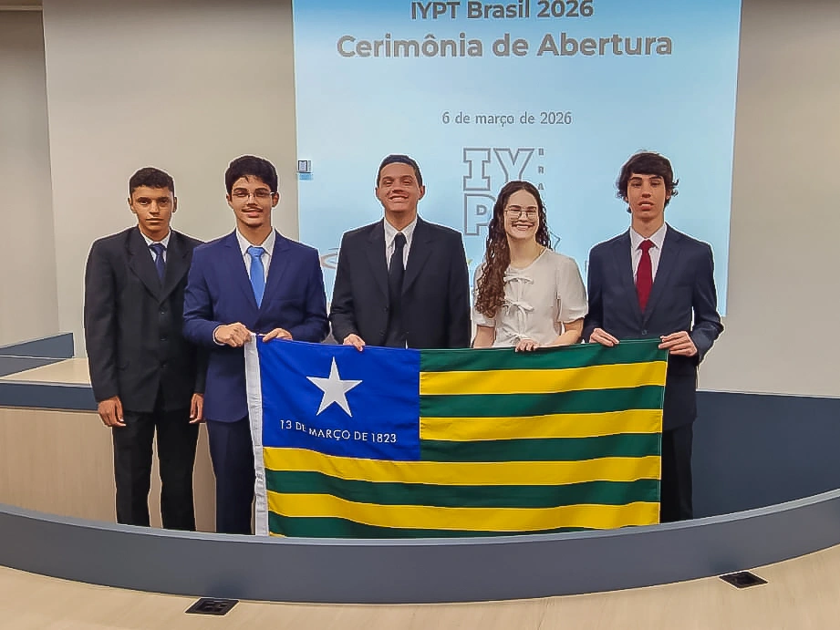 Equipe que representou o Piauí na final nacional do Torneio Internacional de Jovens Físicos, realizada no Instituto Tecnológico de Aeronáutica (ITA)