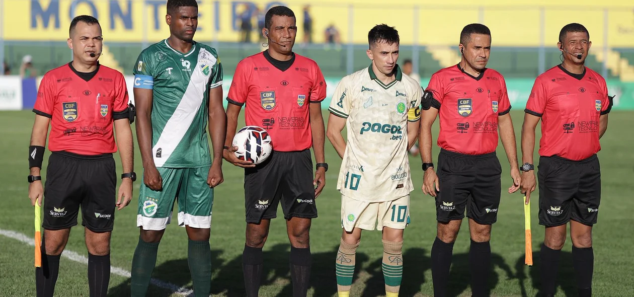 Equipes prontas para o jogo