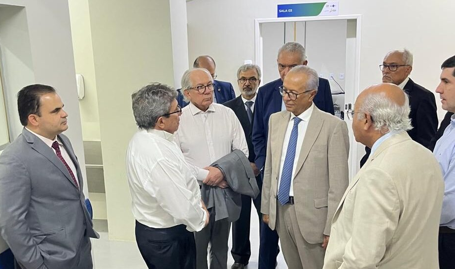 Especialistas visitam HGV para avaliar início de implantação de transplante cardíaco