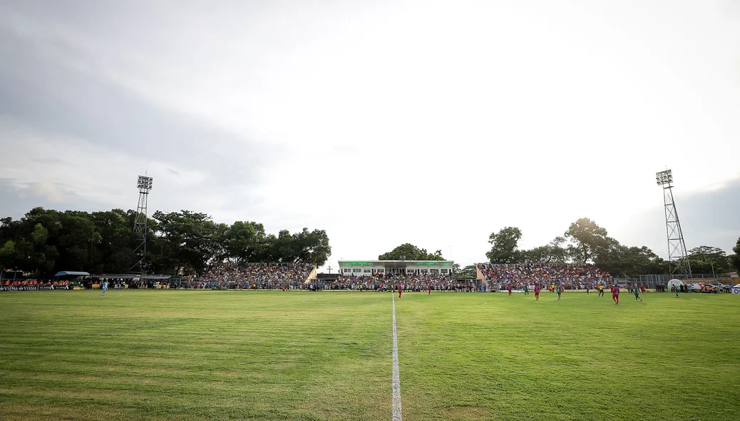 Estádio Lindolfo Monteiro