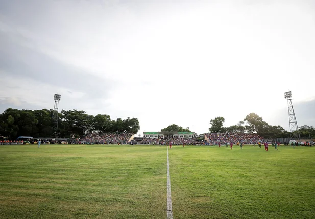 Estádio Lindolfo Monteiro