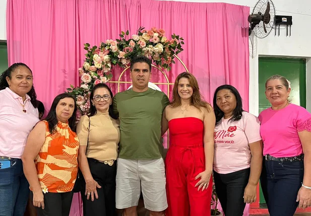Evento destacou a força, a inteligência e o papel fundamental que as mulheres exercem