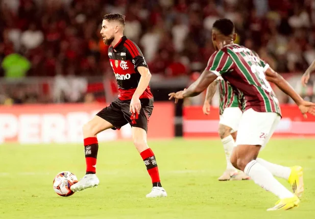 Flamengo vence Fluminense nos pênaltis