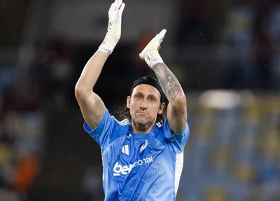 Goleiro Cássio