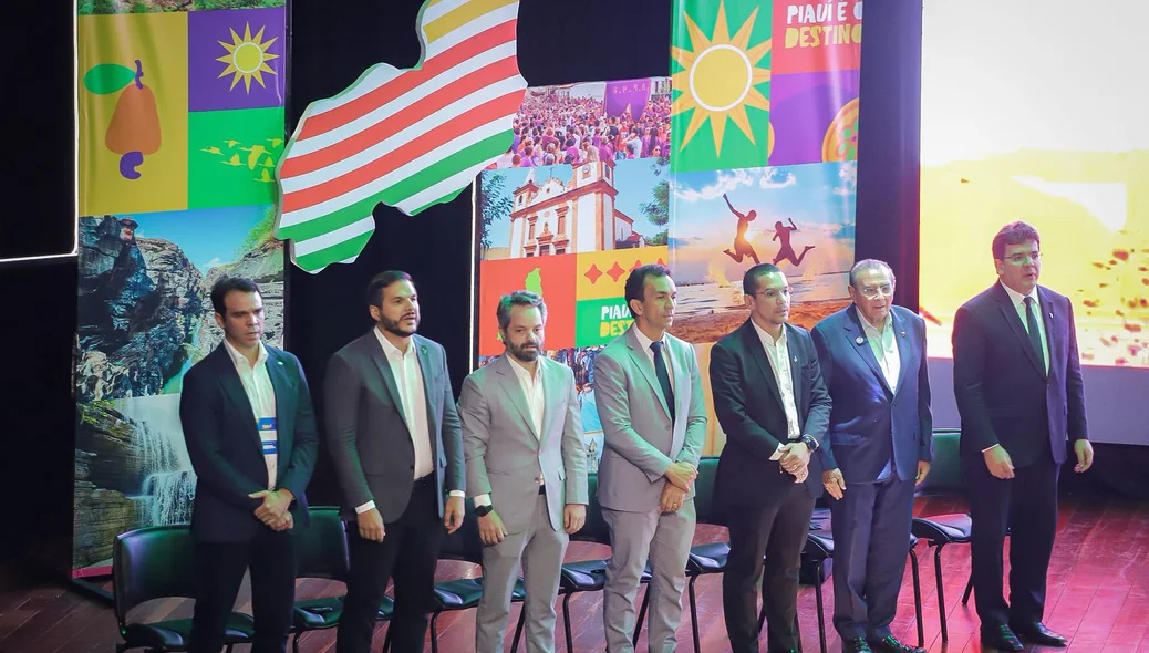 Governador Rafael Fonteles abre Feira de Turismo do Piauí