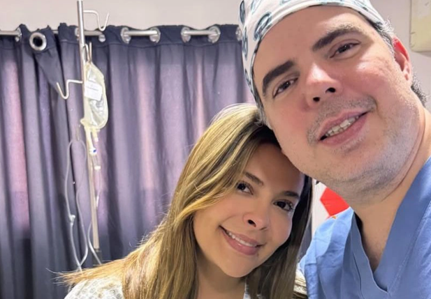 Gyselle Soares e o médico