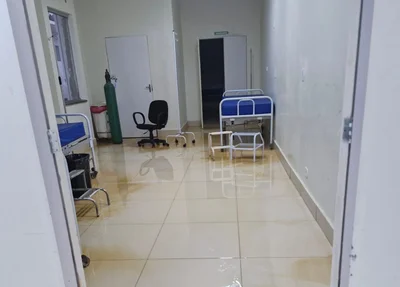 Hospital de Corrente ficou alagado com água e dejetos de fossa