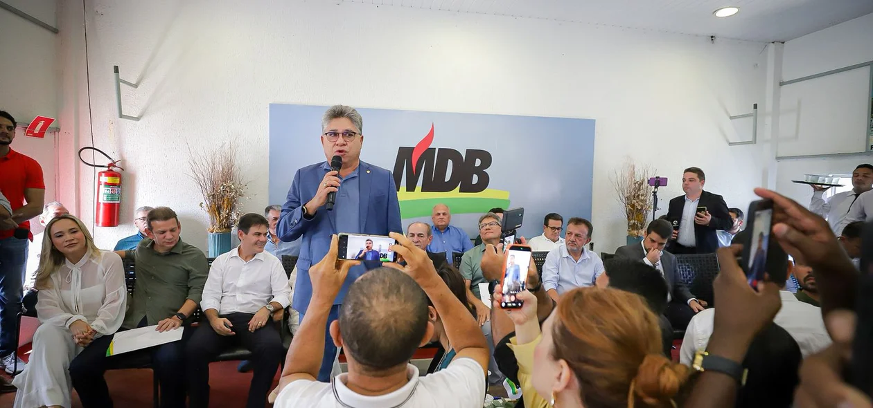 João Mádison discursa