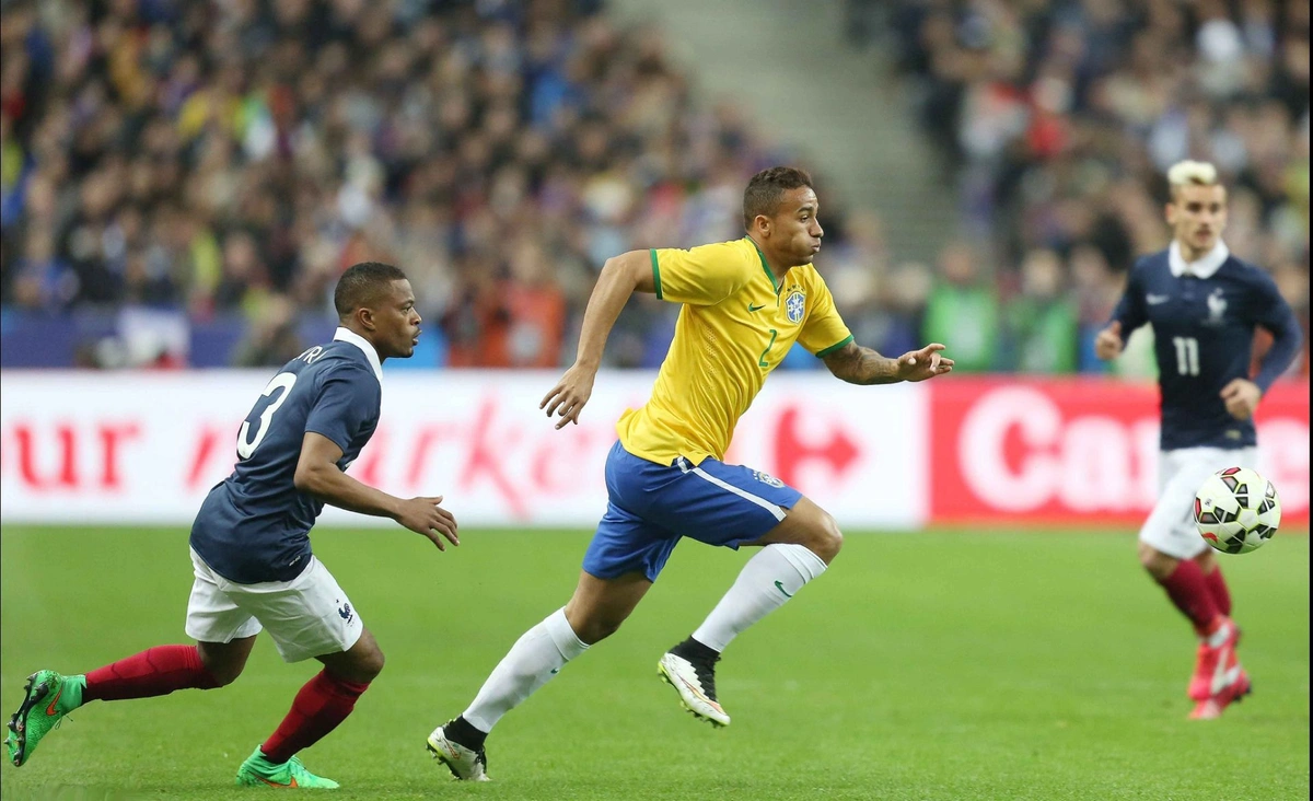Jogo entre Brasil e França em março de 2015