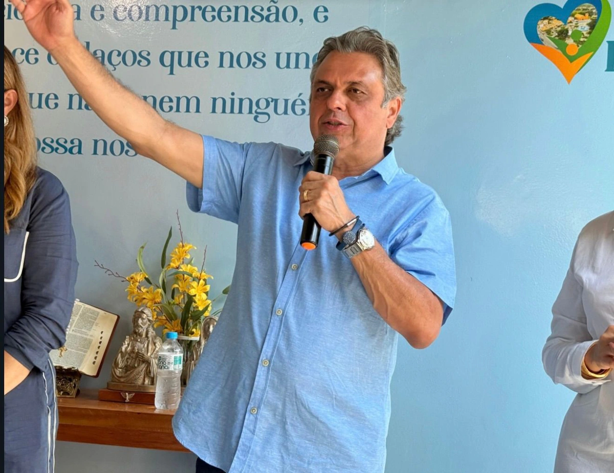 Júlio Arcoverde participa da inauguração de Casa de Apoio