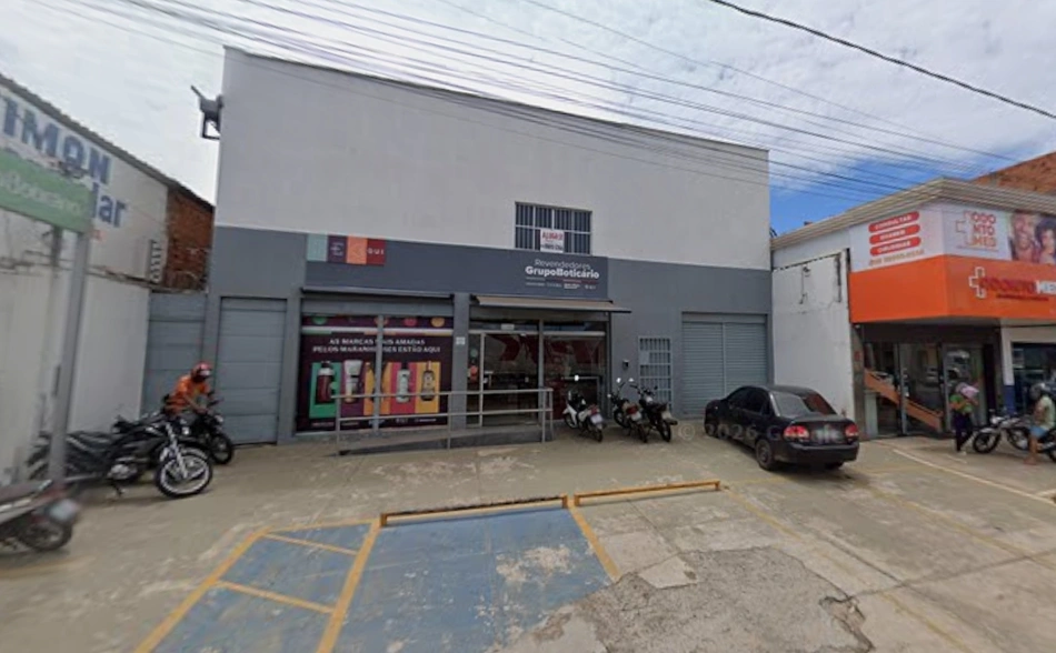 Loja de cosméticos foi atingida pelo fogo