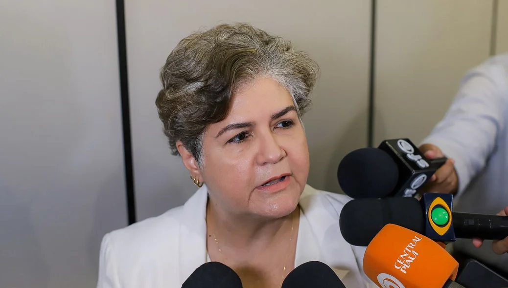 Lúcia Santos