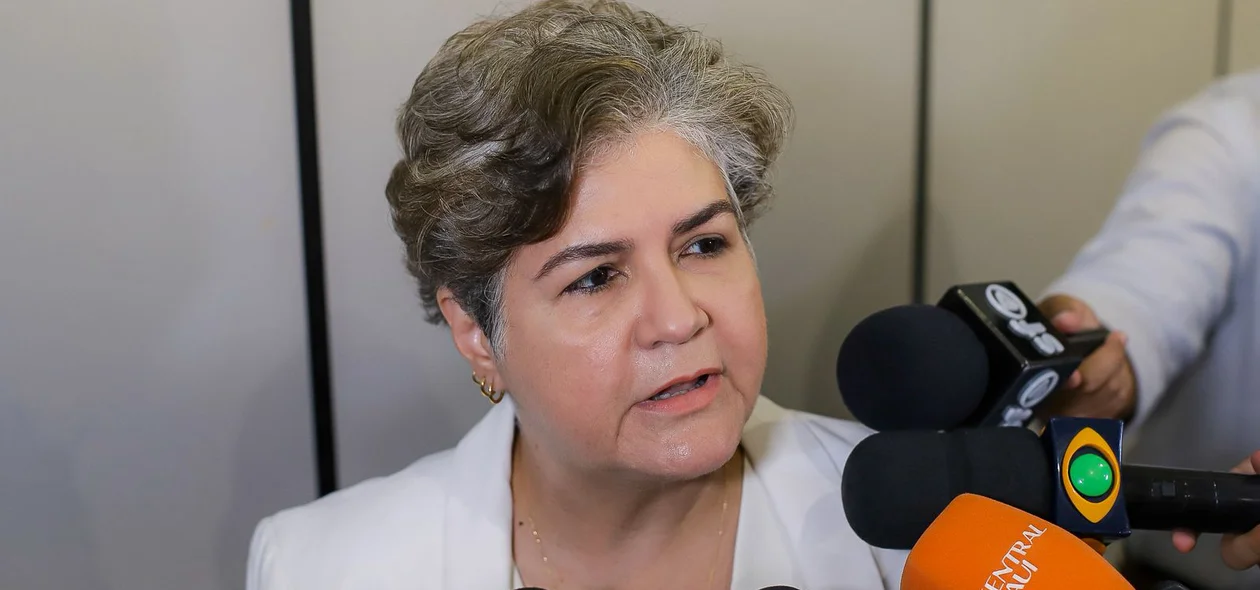 Lúcia Santos