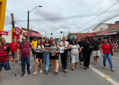 Manifestação na Rua Rui Barbosa