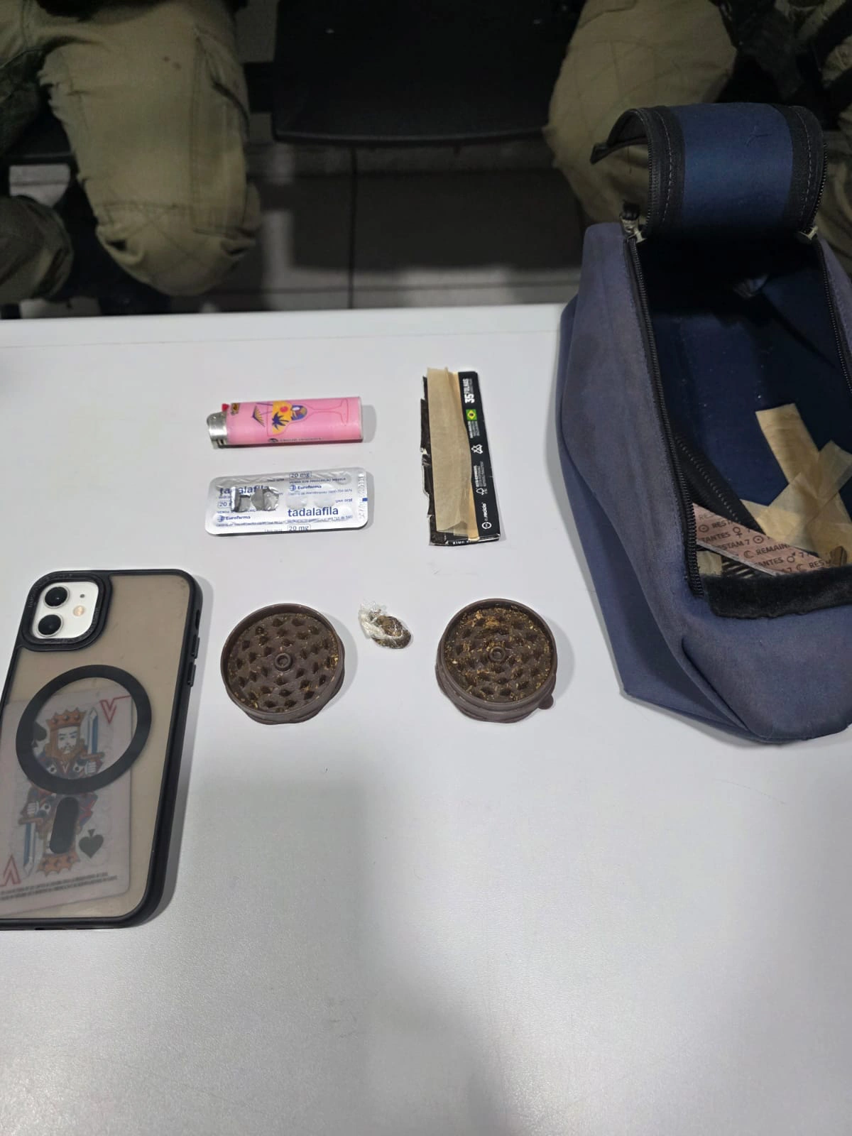 Material apreendido com o engenheiro civil