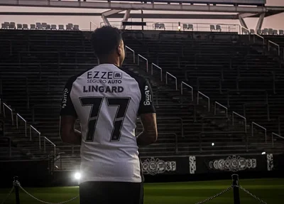 Meia inglês Jesse Lingard