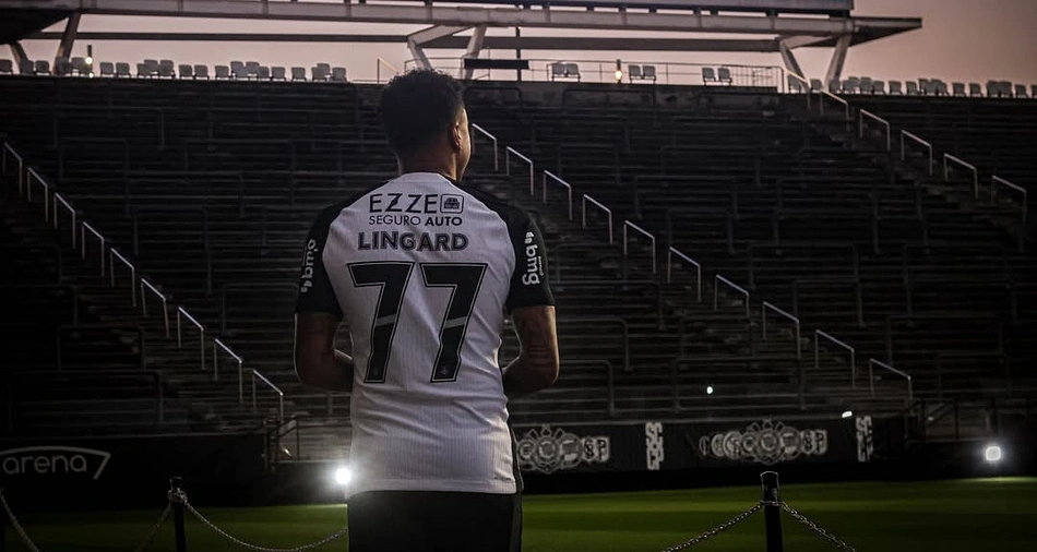 Meia inglês Jesse Lingard