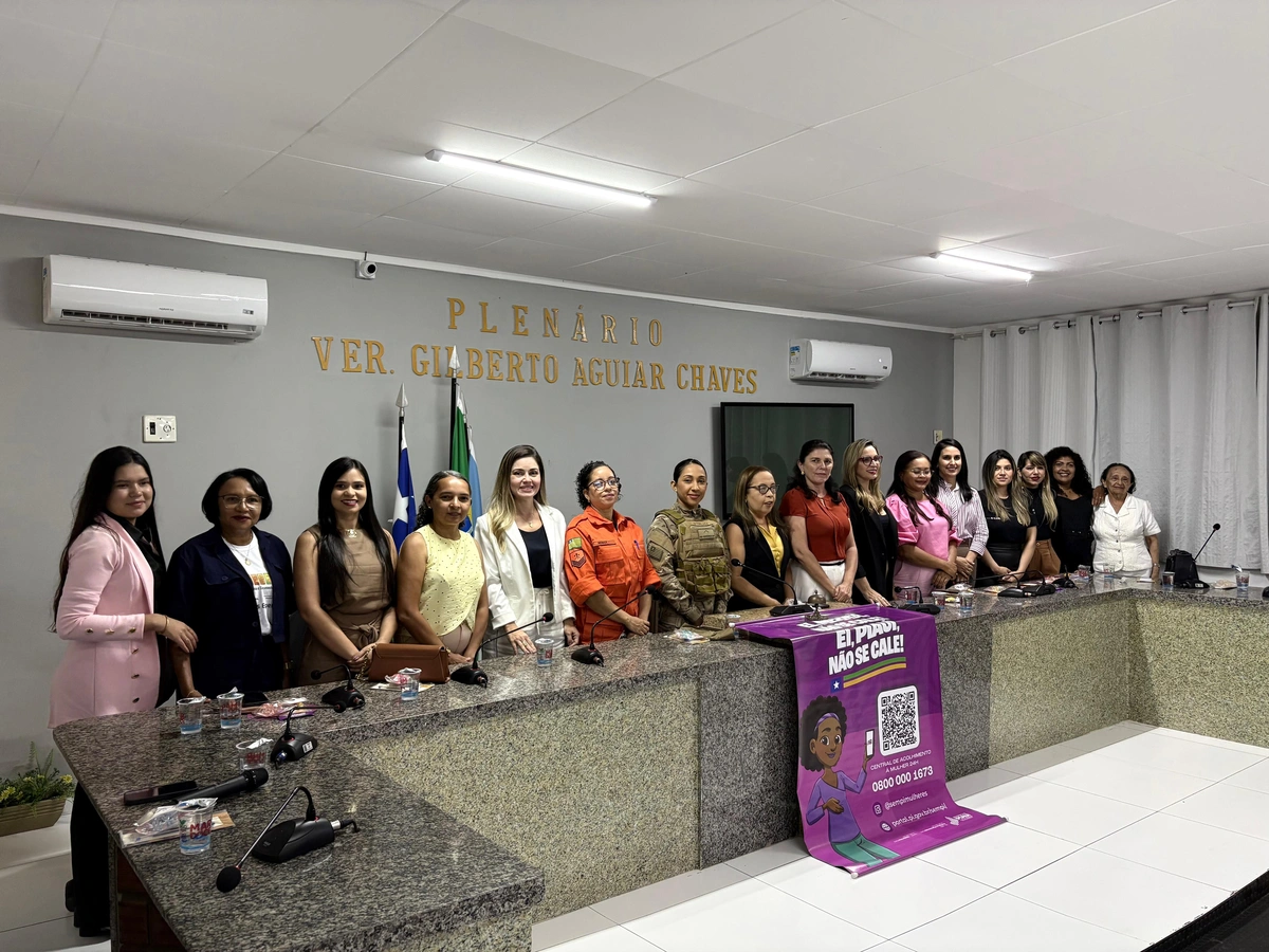 Mesa-redonda em Esperantina
