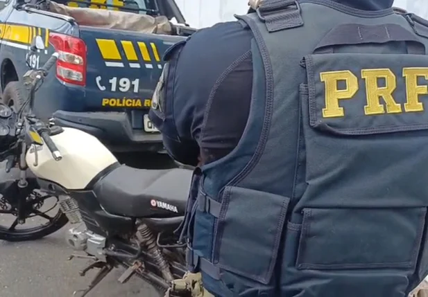 Moto furtada no Ceará com sinais de adulteração é recuperada em Teresina pela PRF