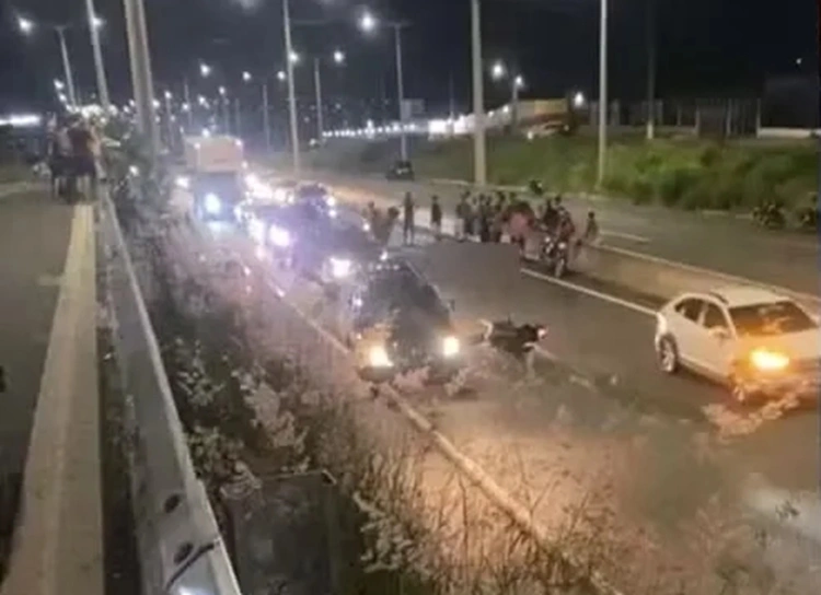 Motociclista ficou gravemente ferida em acidente na BR 316