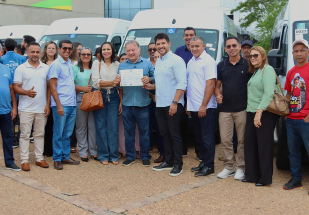 Município de Hugo Napoleão recebe três veículos 0 km para reforçar serviços públicos