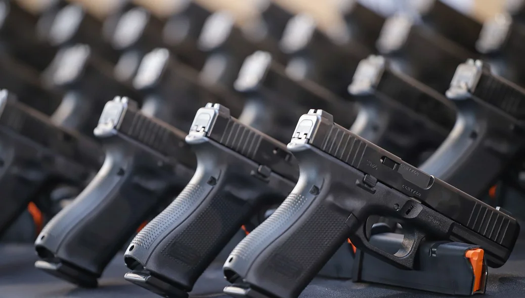Novas pistolas entregues à PM-PI